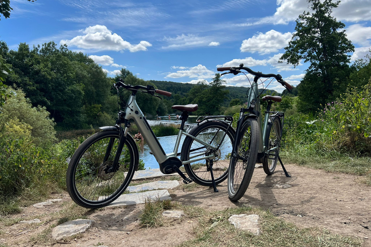 Cannondale Adventure Neo 2 EQ Electric Hybrid