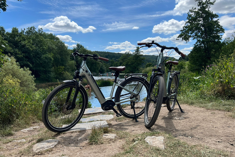 Cannondale Adventure Neo 2 EQ Electric Hybrid