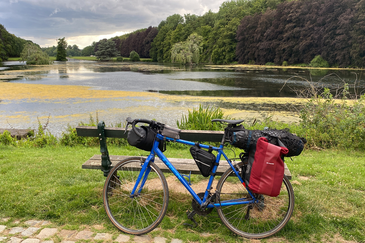 Trek Trek