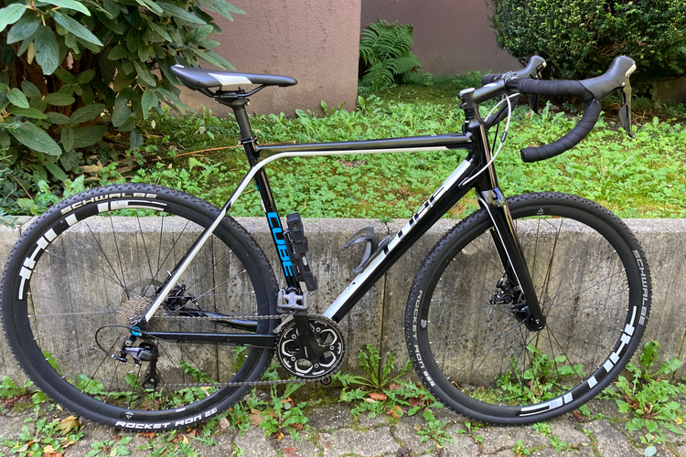 Cube Cross race