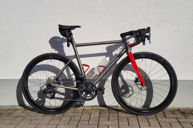 T Red Aracnide Titanio RR03