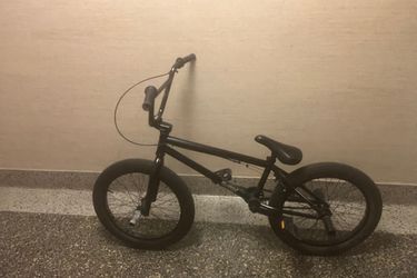 Kink 2016 Curb