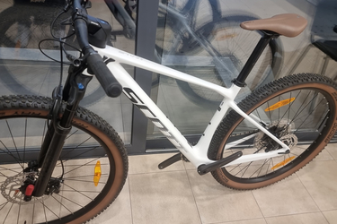 Scott Scale 940