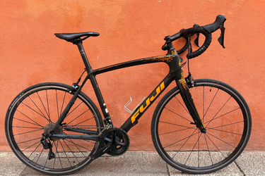 Fuji Road bike - Full Carbon