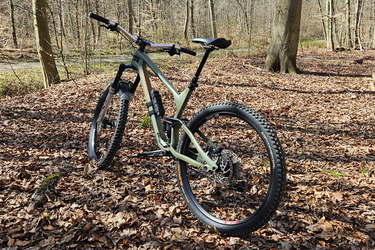 Radon Skeen trail CF