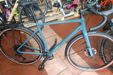 Cube gravelbike (53 Size) Nuroad on1
