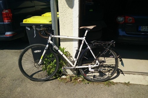 Genesis Croix de Fer
