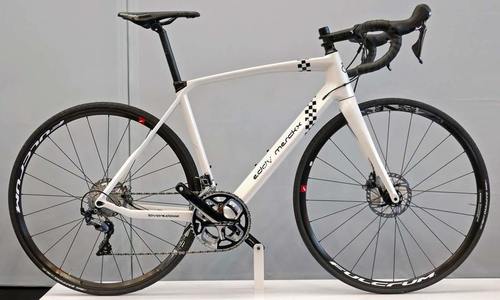 Eddy Merckx Lavaredo 68 Carbon Disc