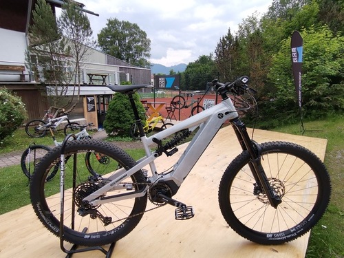 NOX Hybrid Enduro 7.1
